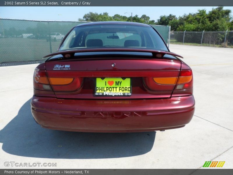 Cranberry / Gray 2002 Saturn S Series SL2 Sedan