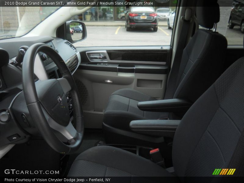 White Gold Pearl / Medium Slate Gray/Light Shale 2010 Dodge Grand Caravan SXT