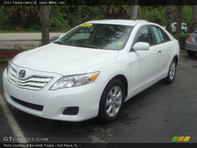 Super White / Ash 2011 Toyota Camry LE