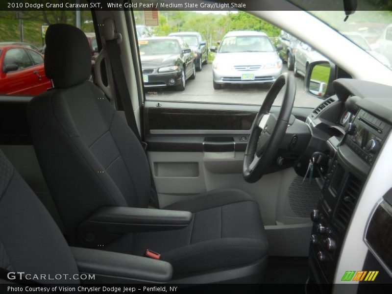 White Gold Pearl / Medium Slate Gray/Light Shale 2010 Dodge Grand Caravan SXT