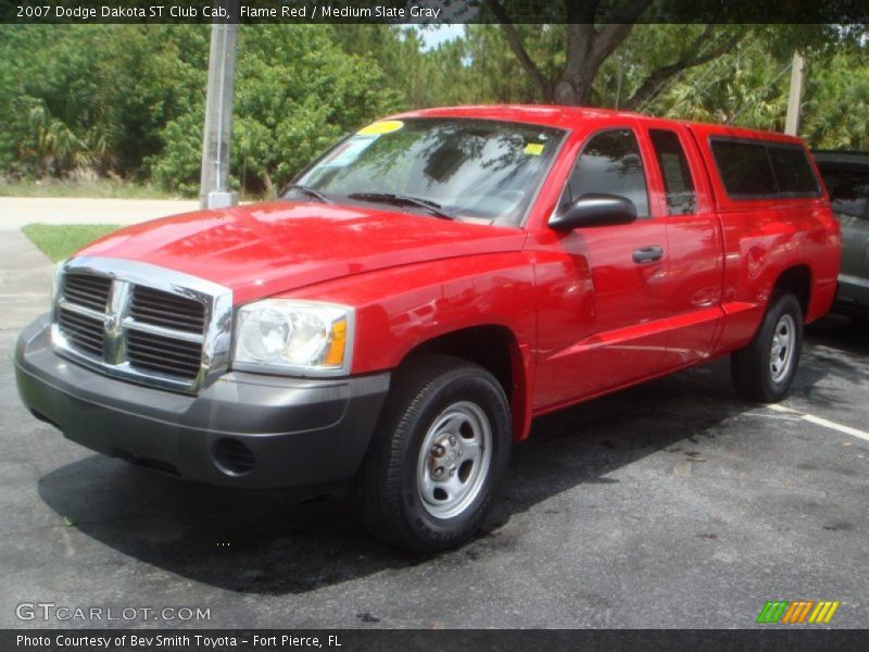 Flame Red / Medium Slate Gray 2007 Dodge Dakota ST Club Cab