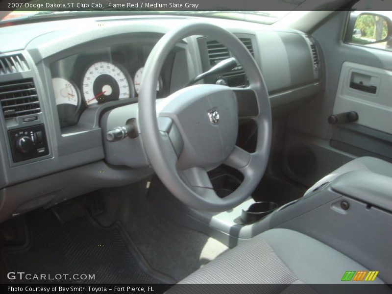 Flame Red / Medium Slate Gray 2007 Dodge Dakota ST Club Cab