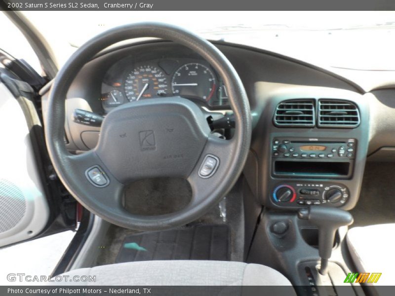 Cranberry / Gray 2002 Saturn S Series SL2 Sedan