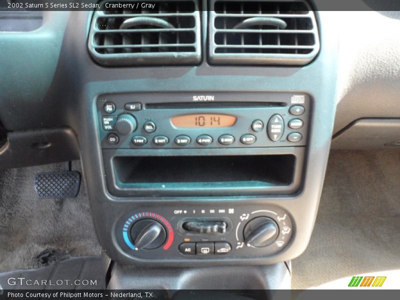 Cranberry / Gray 2002 Saturn S Series SL2 Sedan