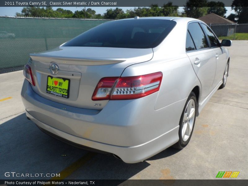 Classic Silver Metallic / Dark Charcoal 2011 Toyota Camry SE