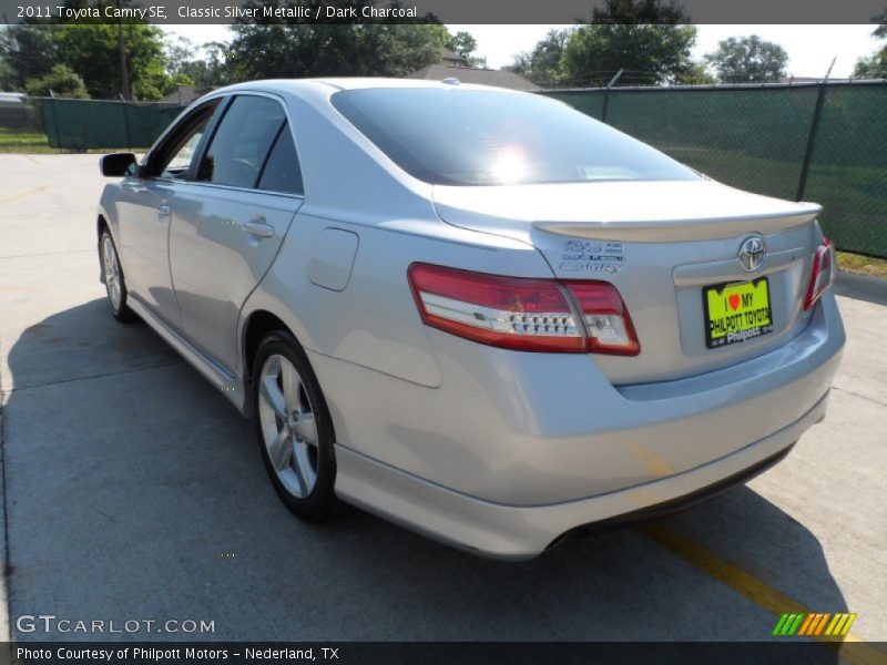 Classic Silver Metallic / Dark Charcoal 2011 Toyota Camry SE