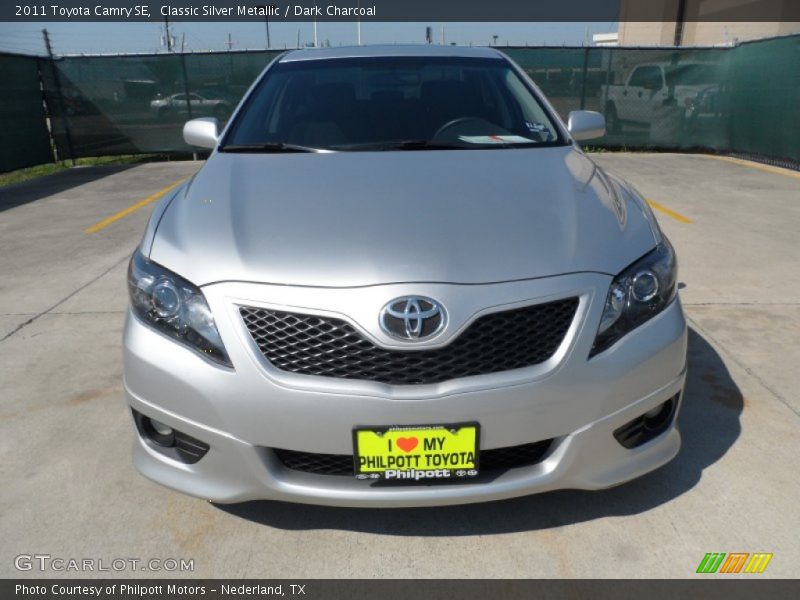Classic Silver Metallic / Dark Charcoal 2011 Toyota Camry SE