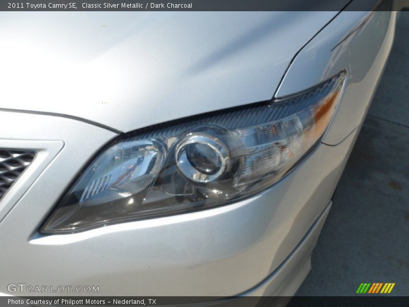Classic Silver Metallic / Dark Charcoal 2011 Toyota Camry SE