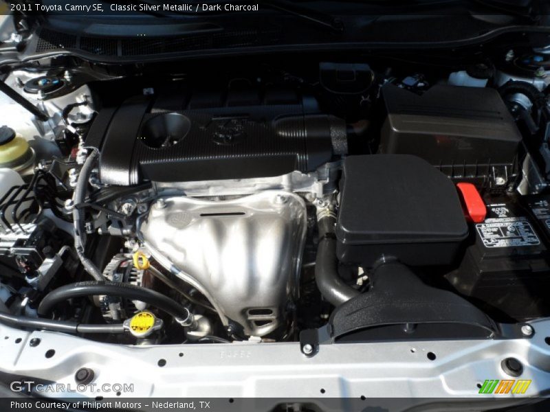Classic Silver Metallic / Dark Charcoal 2011 Toyota Camry SE