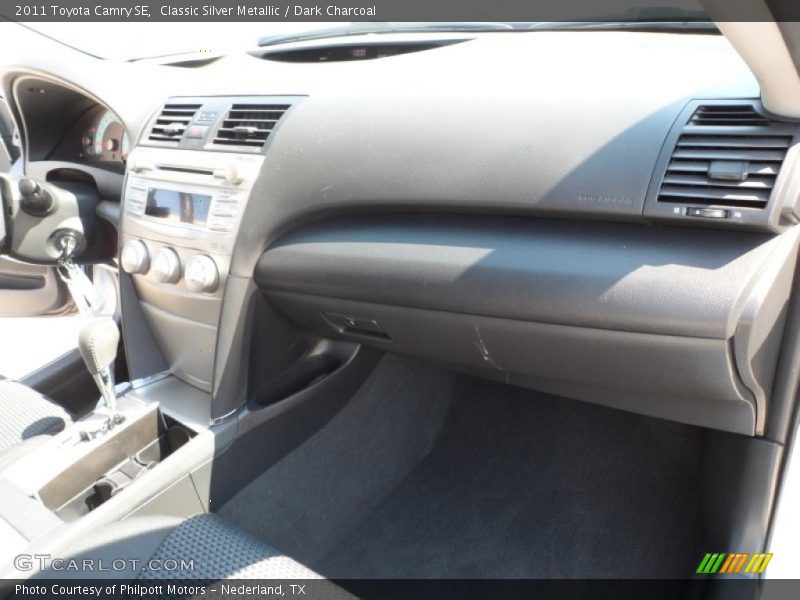Classic Silver Metallic / Dark Charcoal 2011 Toyota Camry SE