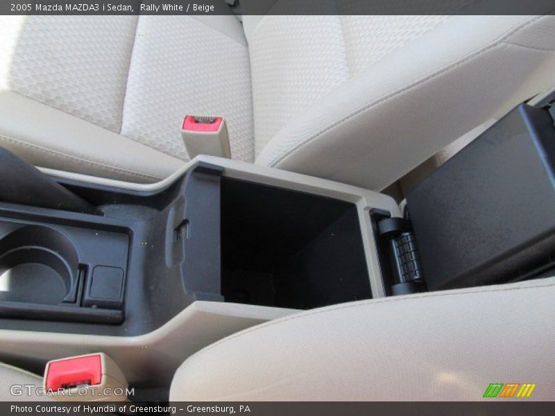 Rally White / Beige 2005 Mazda MAZDA3 i Sedan
