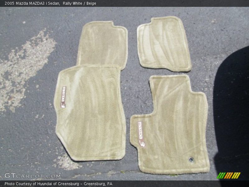 Rally White / Beige 2005 Mazda MAZDA3 i Sedan
