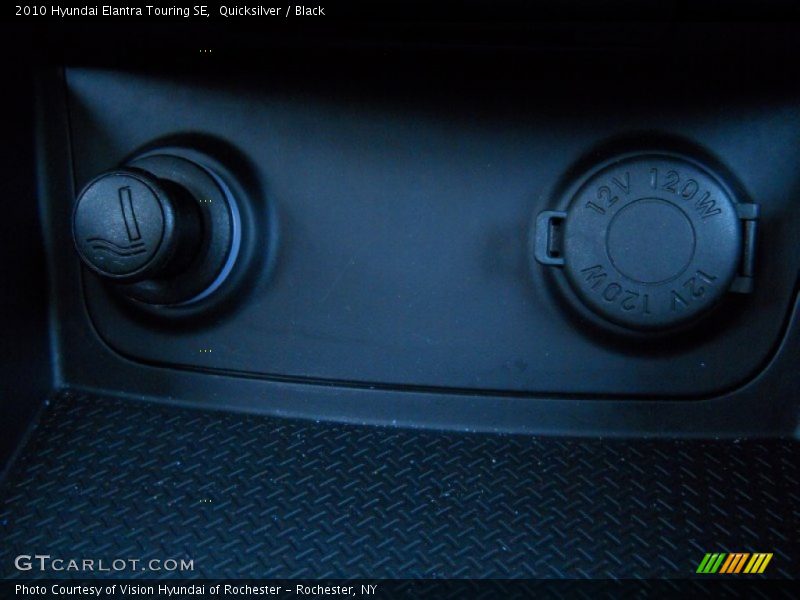 Quicksilver / Black 2010 Hyundai Elantra Touring SE