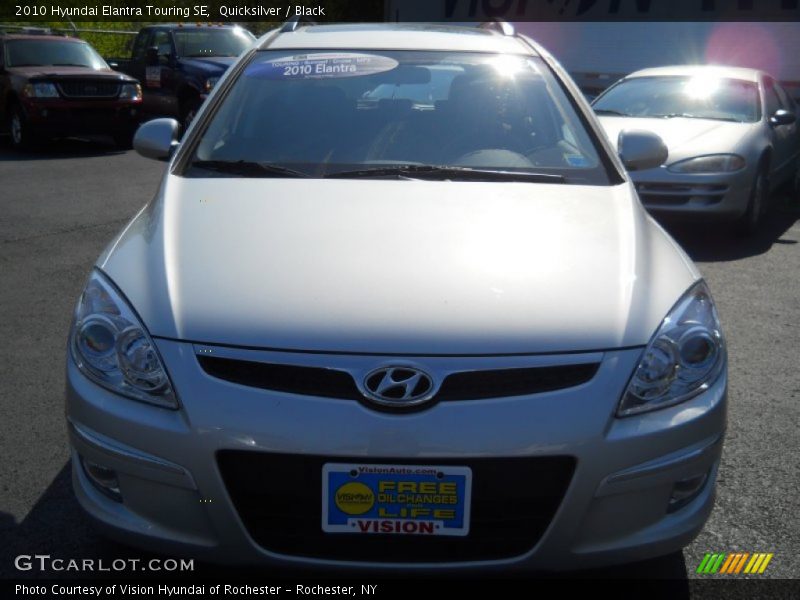 Quicksilver / Black 2010 Hyundai Elantra Touring SE