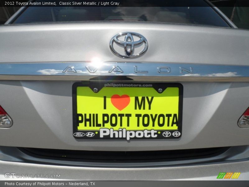 Classic Silver Metallic / Light Gray 2012 Toyota Avalon Limited