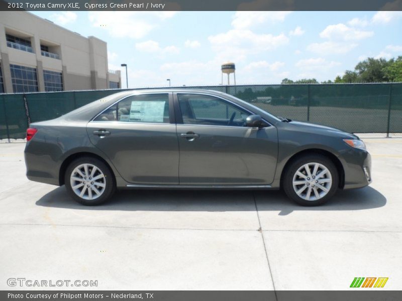 Cypress Green Pearl / Ivory 2012 Toyota Camry XLE