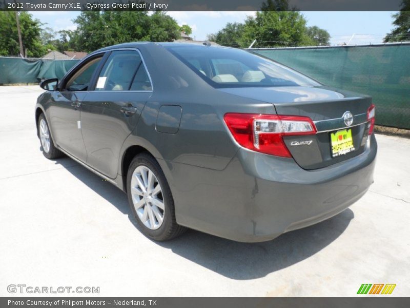 Cypress Green Pearl / Ivory 2012 Toyota Camry XLE