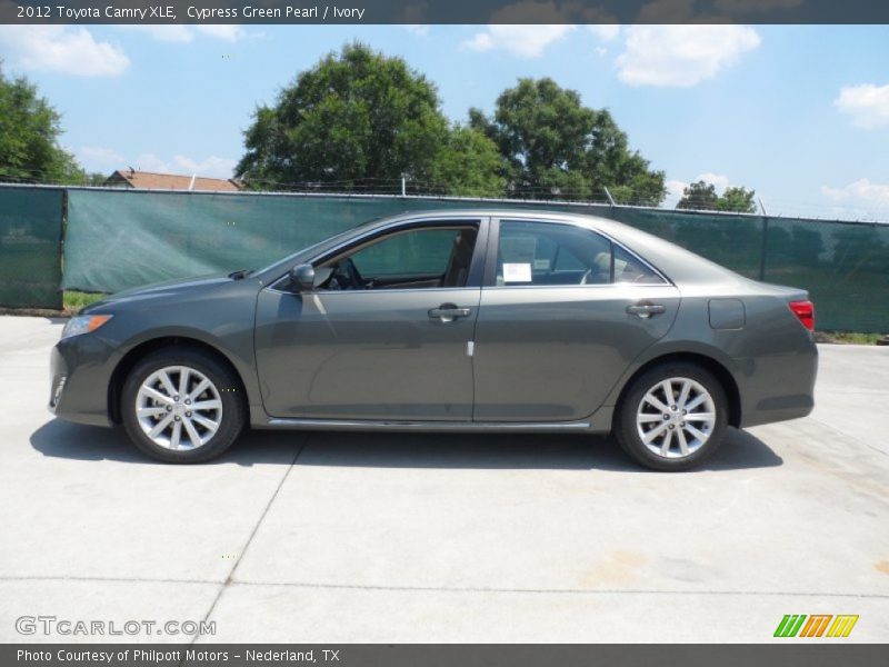 Cypress Green Pearl / Ivory 2012 Toyota Camry XLE