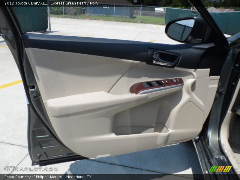 Cypress Green Pearl / Ivory 2012 Toyota Camry XLE