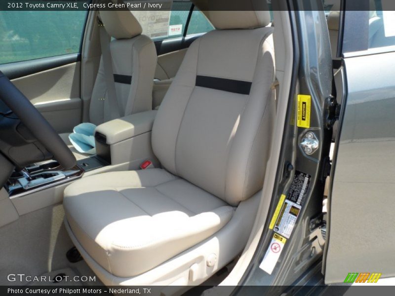 Cypress Green Pearl / Ivory 2012 Toyota Camry XLE