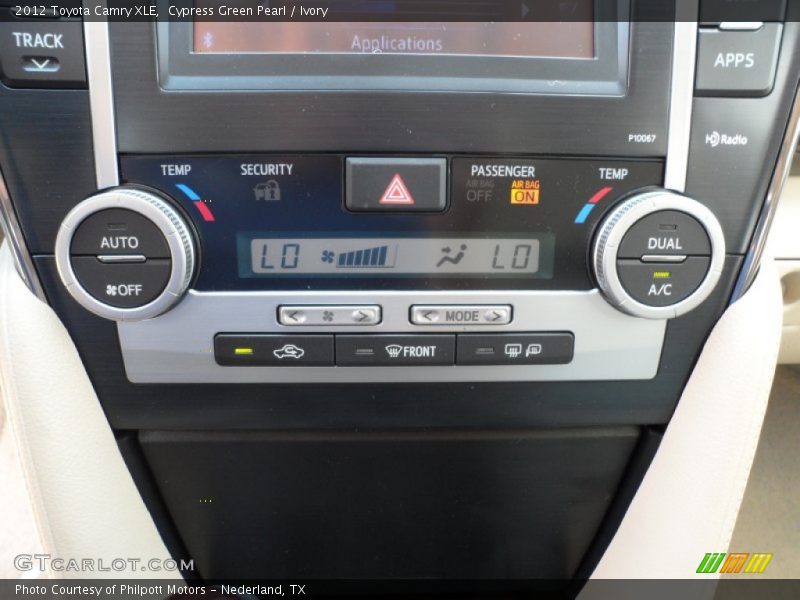 Cypress Green Pearl / Ivory 2012 Toyota Camry XLE
