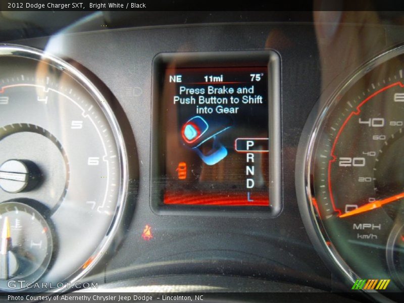 Bright White / Black 2012 Dodge Charger SXT