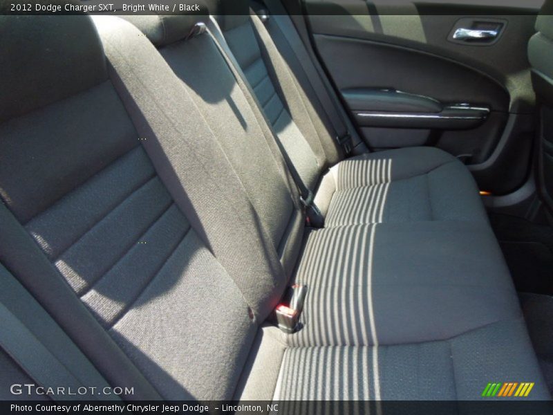 Bright White / Black 2012 Dodge Charger SXT