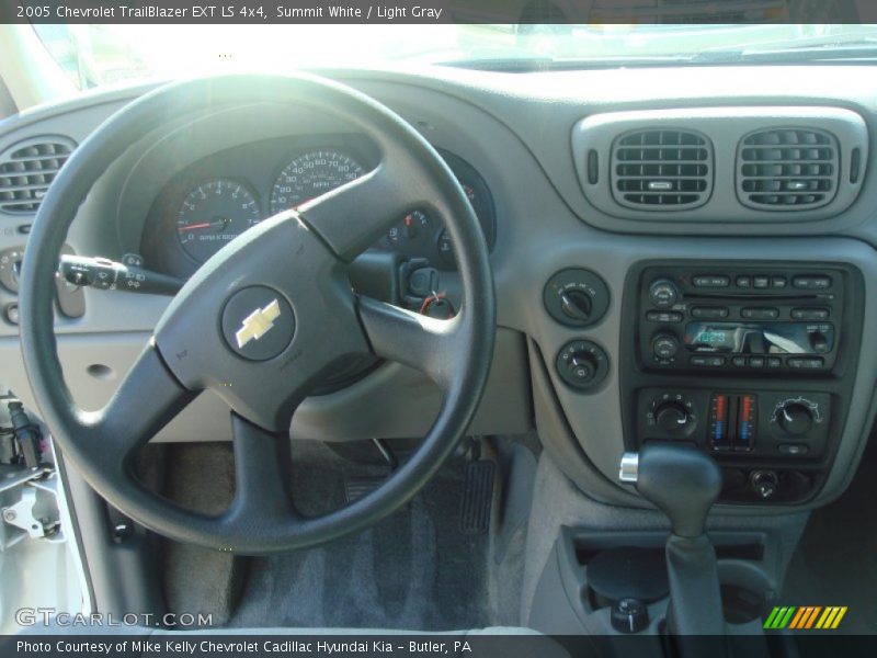 Summit White / Light Gray 2005 Chevrolet TrailBlazer EXT LS 4x4