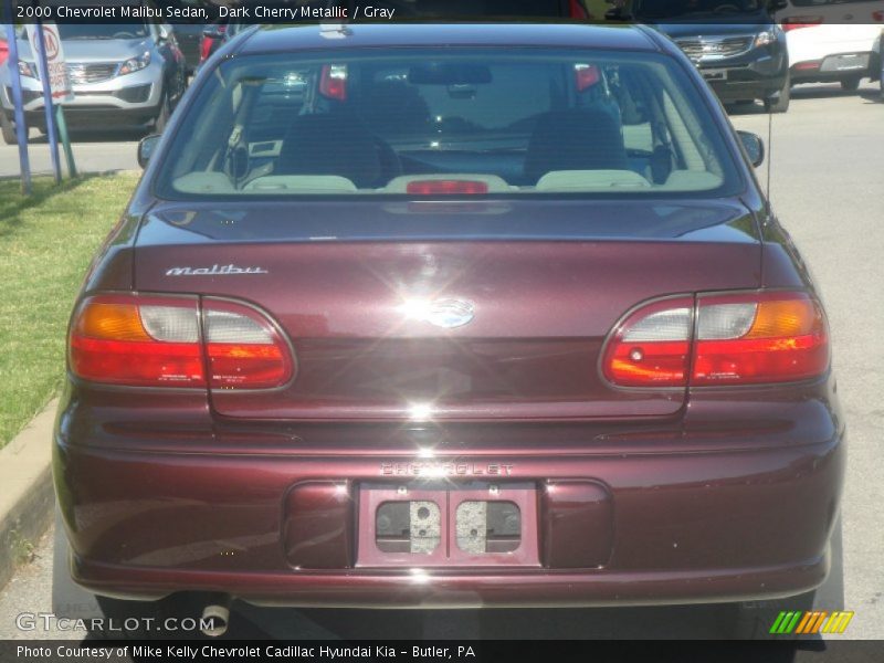 Dark Cherry Metallic / Gray 2000 Chevrolet Malibu Sedan