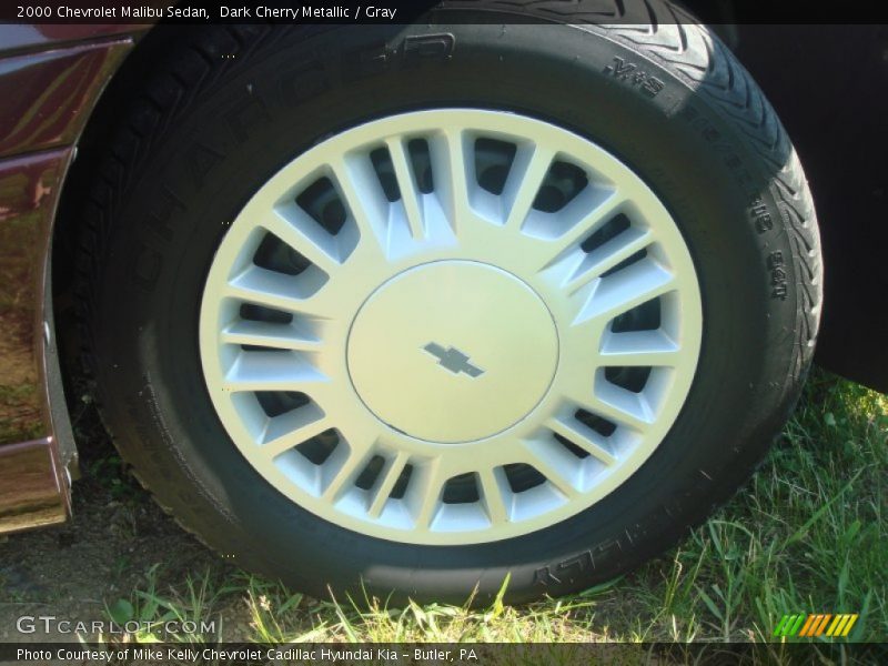 Dark Cherry Metallic / Gray 2000 Chevrolet Malibu Sedan