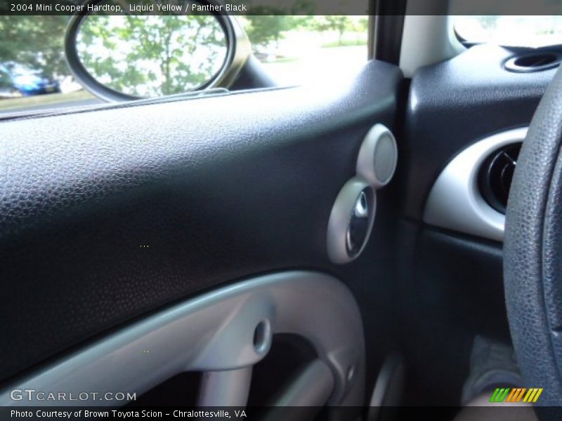 Liquid Yellow / Panther Black 2004 Mini Cooper Hardtop