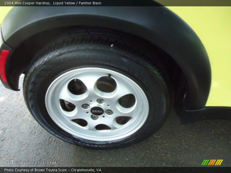 Liquid Yellow / Panther Black 2004 Mini Cooper Hardtop