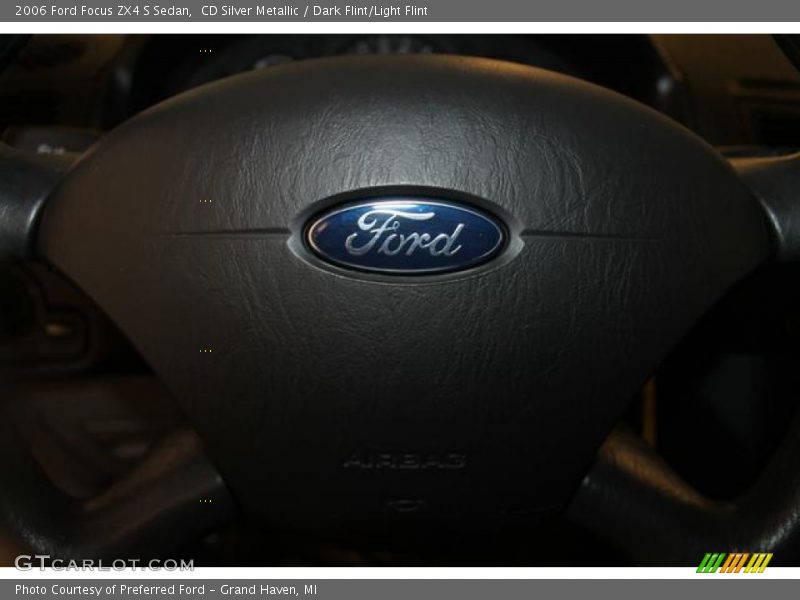 CD Silver Metallic / Dark Flint/Light Flint 2006 Ford Focus ZX4 S Sedan