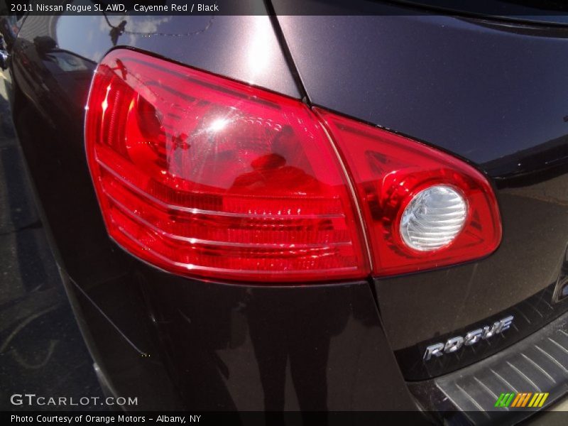 Cayenne Red / Black 2011 Nissan Rogue SL AWD