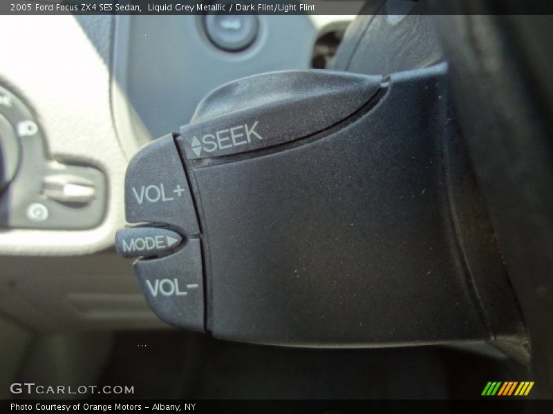 Liquid Grey Metallic / Dark Flint/Light Flint 2005 Ford Focus ZX4 SES Sedan