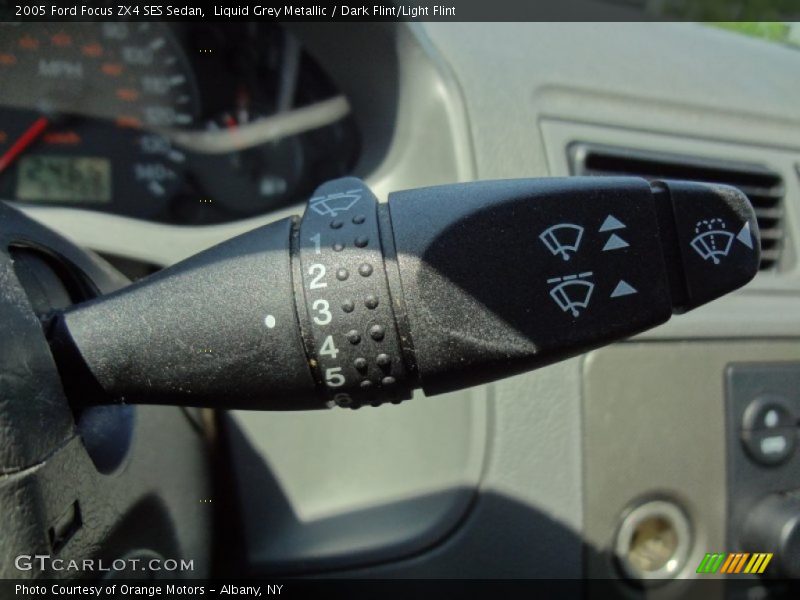 Liquid Grey Metallic / Dark Flint/Light Flint 2005 Ford Focus ZX4 SES Sedan