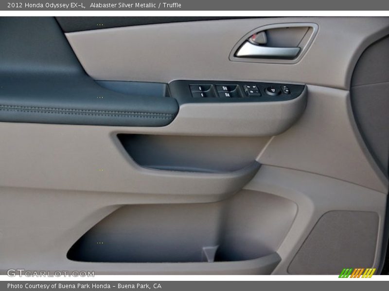 Alabaster Silver Metallic / Truffle 2012 Honda Odyssey EX-L