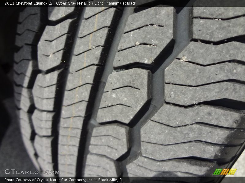 Cyber Gray Metallic / Light Titanium/Jet Black 2011 Chevrolet Equinox LS