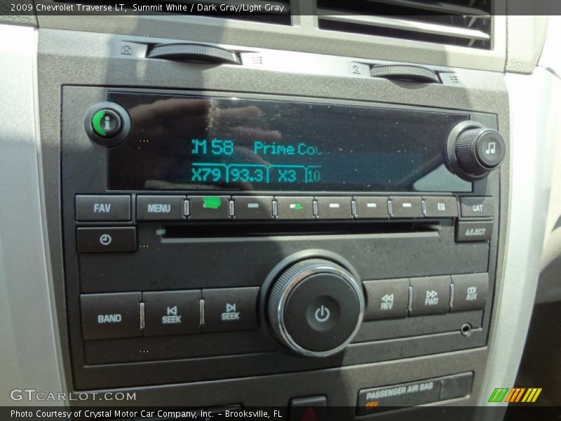 Summit White / Dark Gray/Light Gray 2009 Chevrolet Traverse LT