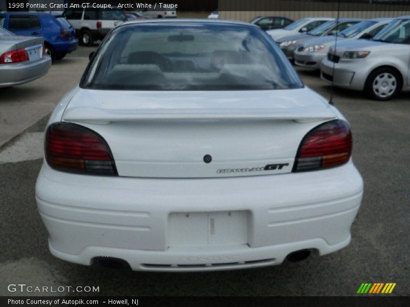 Arctic White / Taupe 1998 Pontiac Grand Am GT Coupe