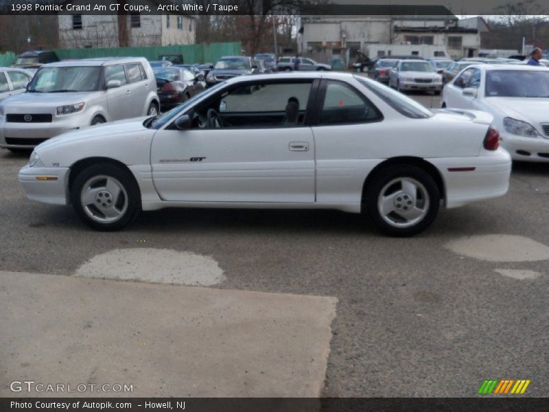 Arctic White / Taupe 1998 Pontiac Grand Am GT Coupe