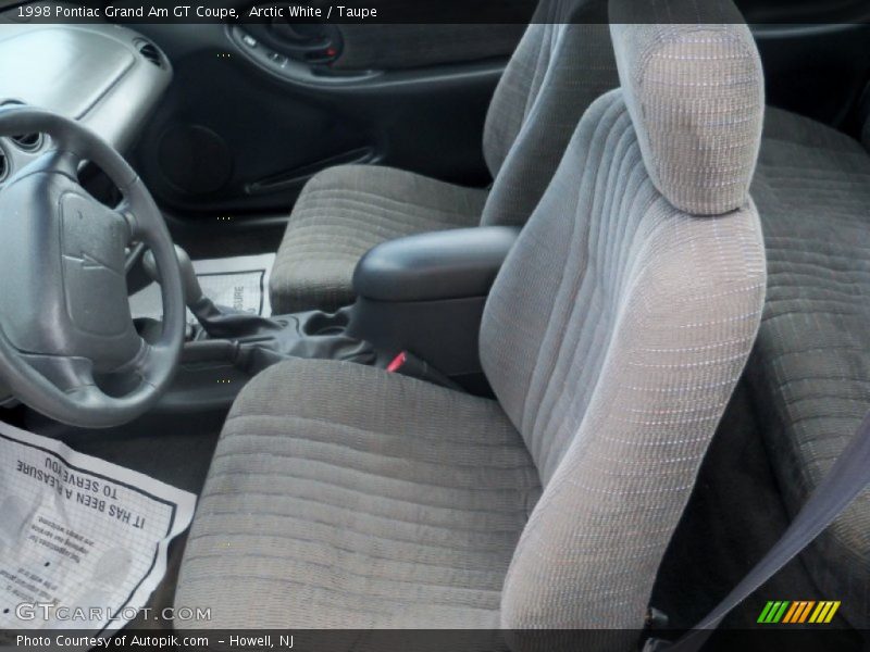 Arctic White / Taupe 1998 Pontiac Grand Am GT Coupe