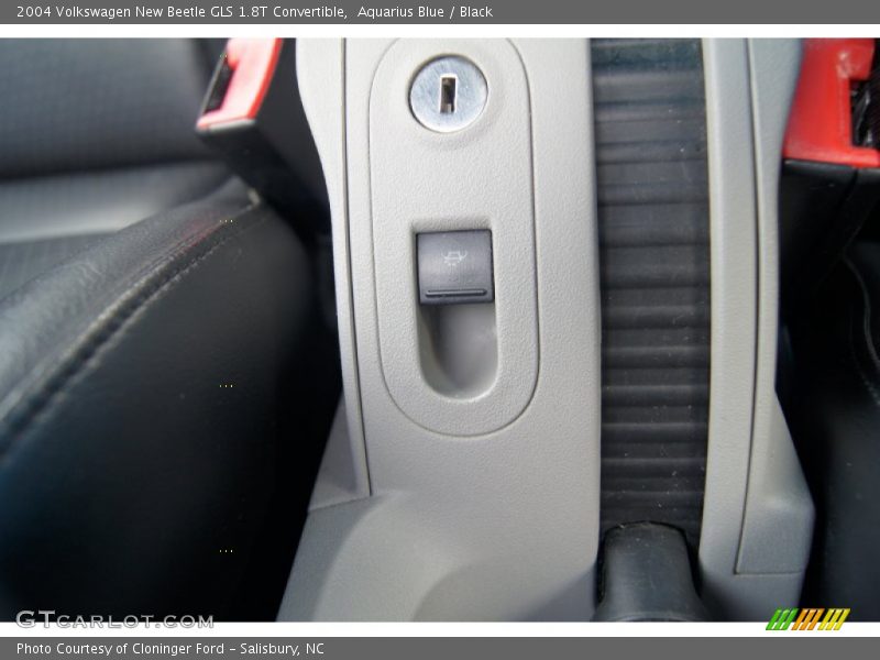 Aquarius Blue / Black 2004 Volkswagen New Beetle GLS 1.8T Convertible