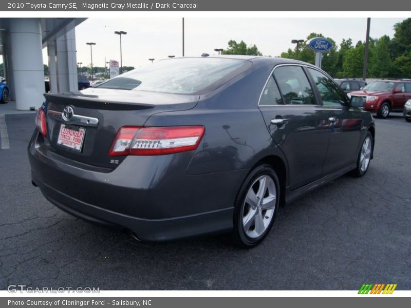 Magnetic Gray Metallic / Dark Charcoal 2010 Toyota Camry SE