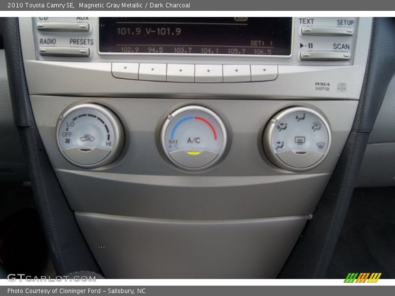 Magnetic Gray Metallic / Dark Charcoal 2010 Toyota Camry SE