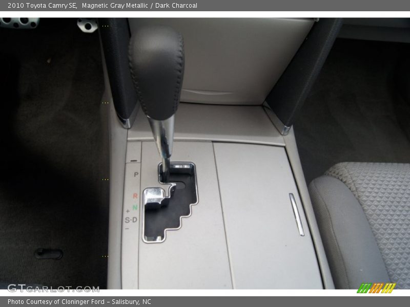 Magnetic Gray Metallic / Dark Charcoal 2010 Toyota Camry SE