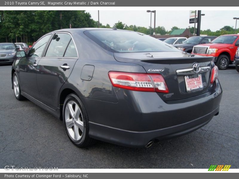 Magnetic Gray Metallic / Dark Charcoal 2010 Toyota Camry SE