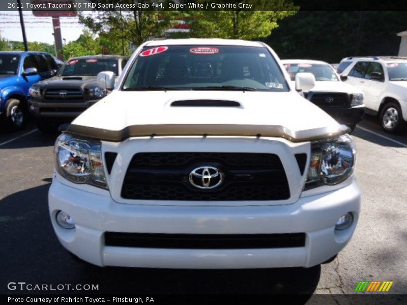 Super White / Graphite Gray 2011 Toyota Tacoma V6 TRD Sport Access Cab 4x4