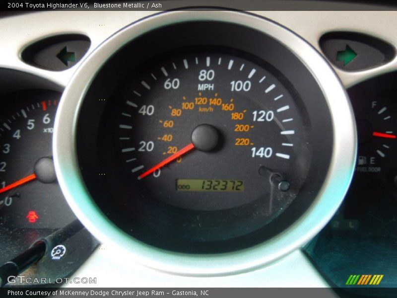 Bluestone Metallic / Ash 2004 Toyota Highlander V6