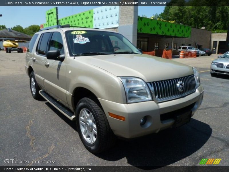 Light French Silk Metallic / Medium Dark Parchment 2005 Mercury Mountaineer V6 Premier AWD